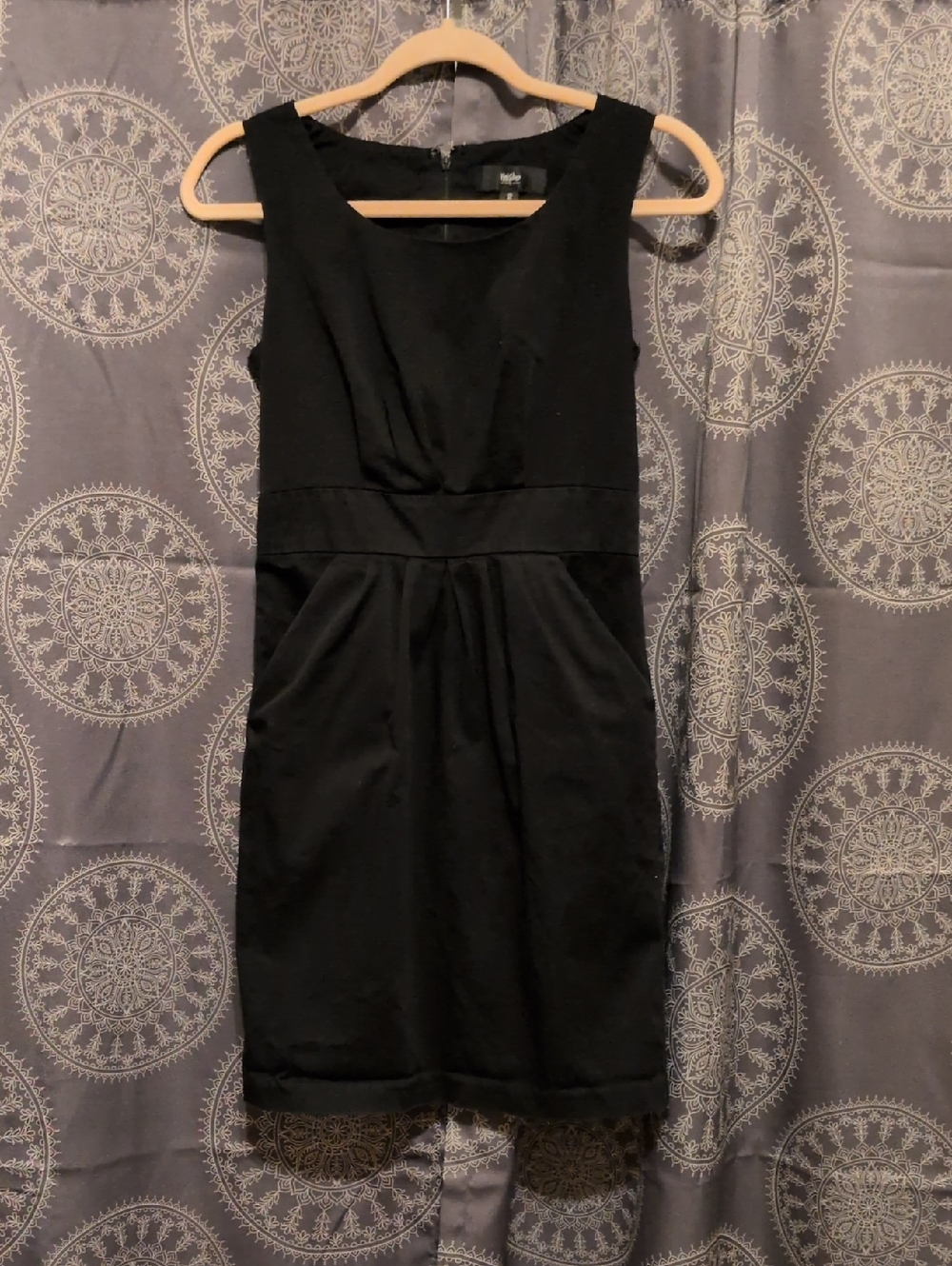 Sleek Black Sleeveless Mini Dress
